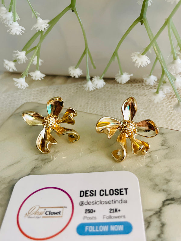 Gold Petunia Flower Studs