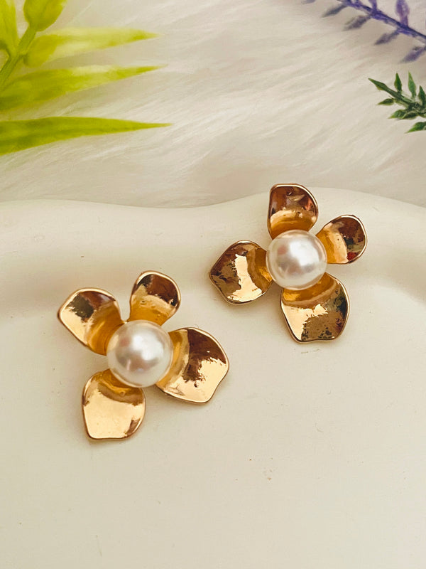 4 Petal Pearl Flower Stud