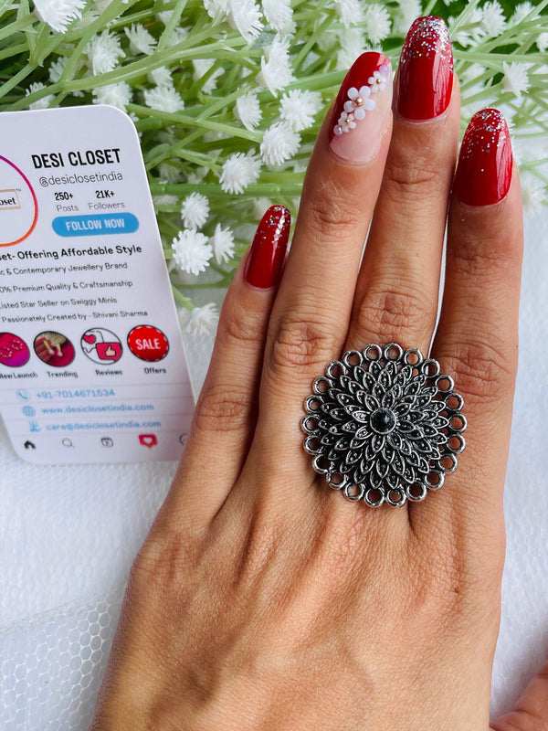 Cocktail Oxy Ring - Desi Closet