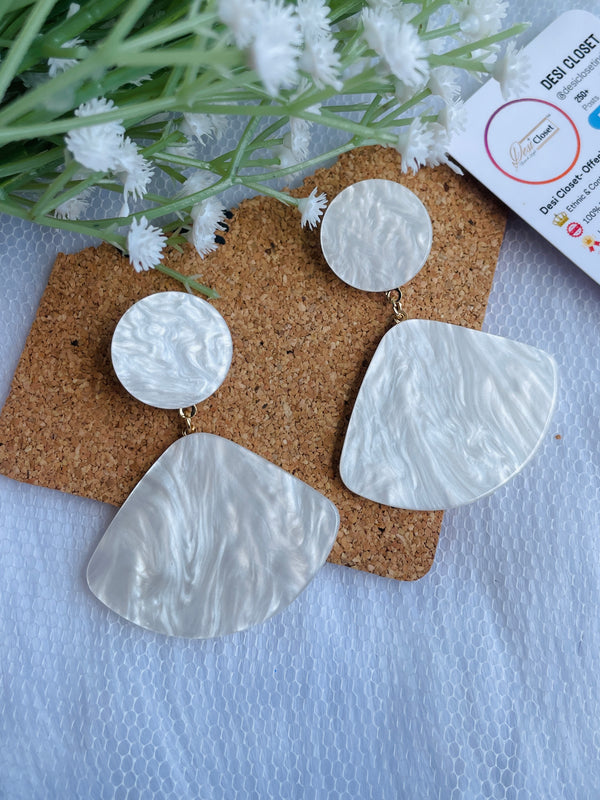 White Marble Like Boat Danglers (Weightless)