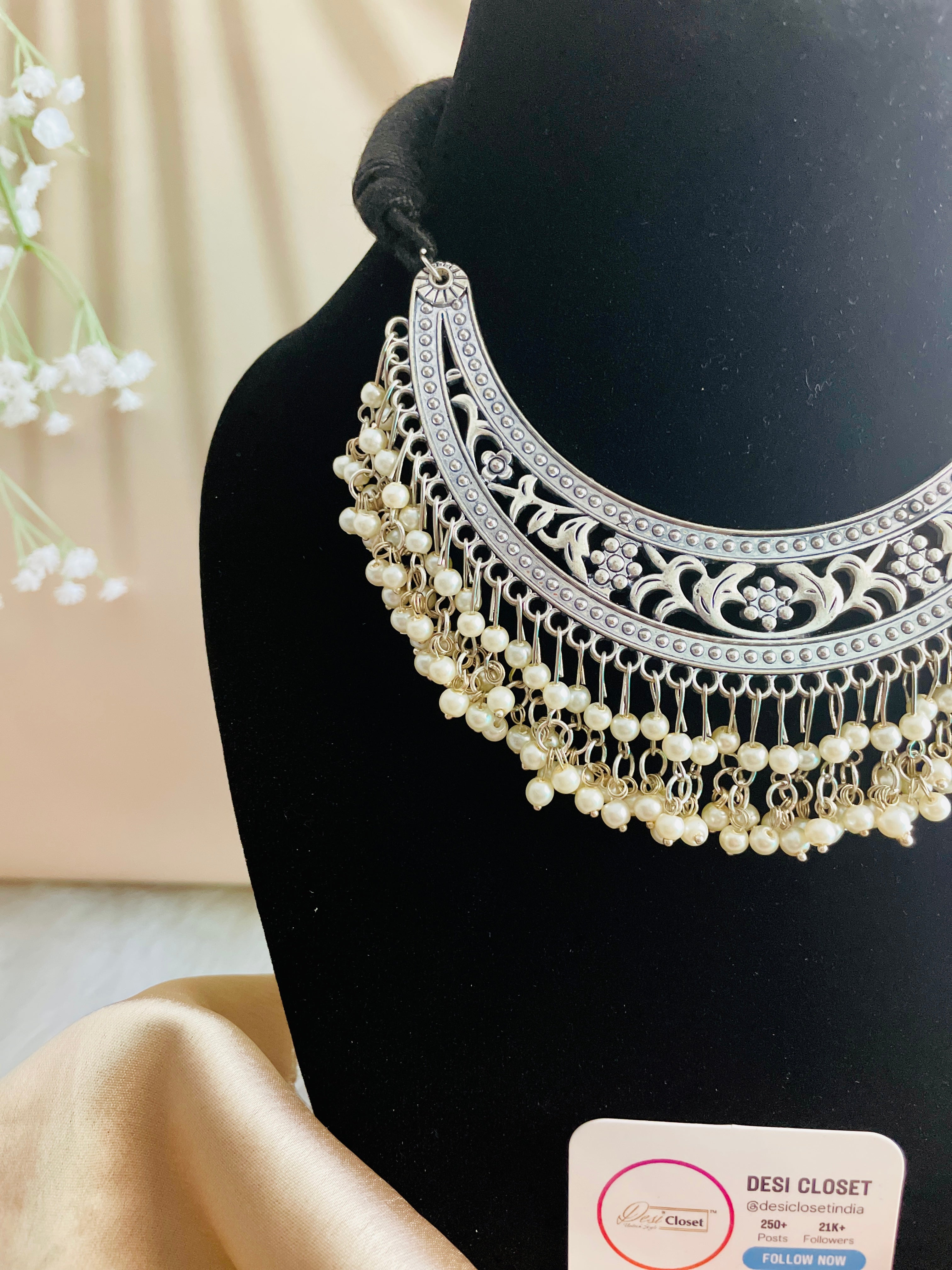Hustli Silver White Necklace with Beautiful Carved Detail - Desi Closet