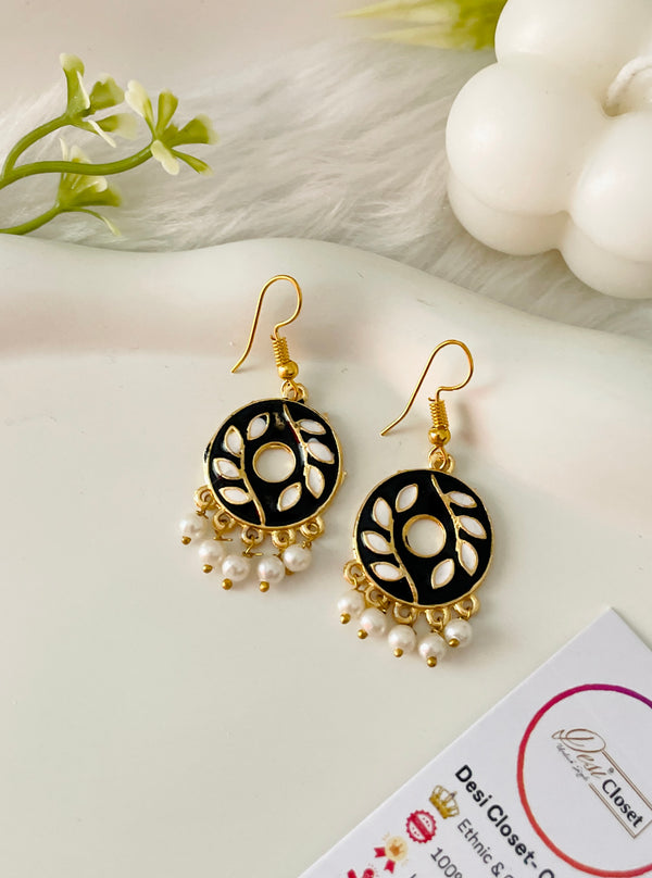 Laakh Black Donut Earrings