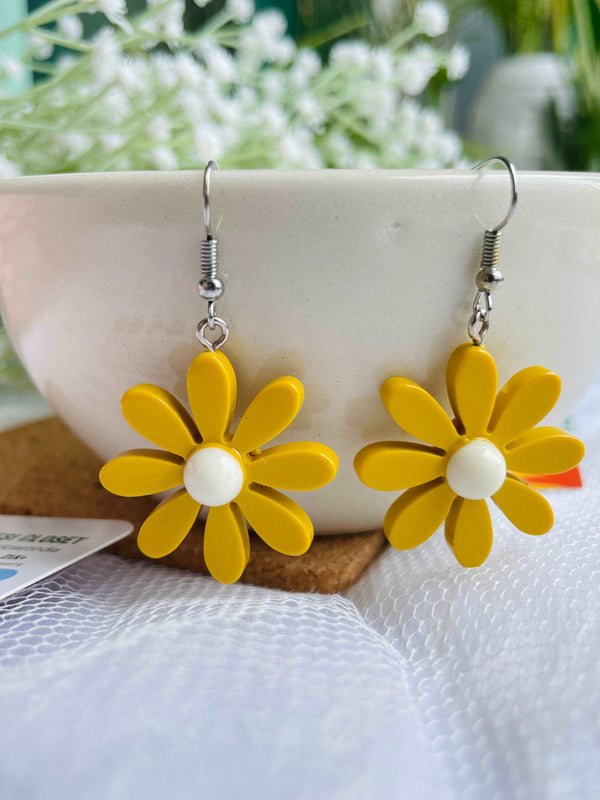 Acrylic Sunflowers - Desi Closet