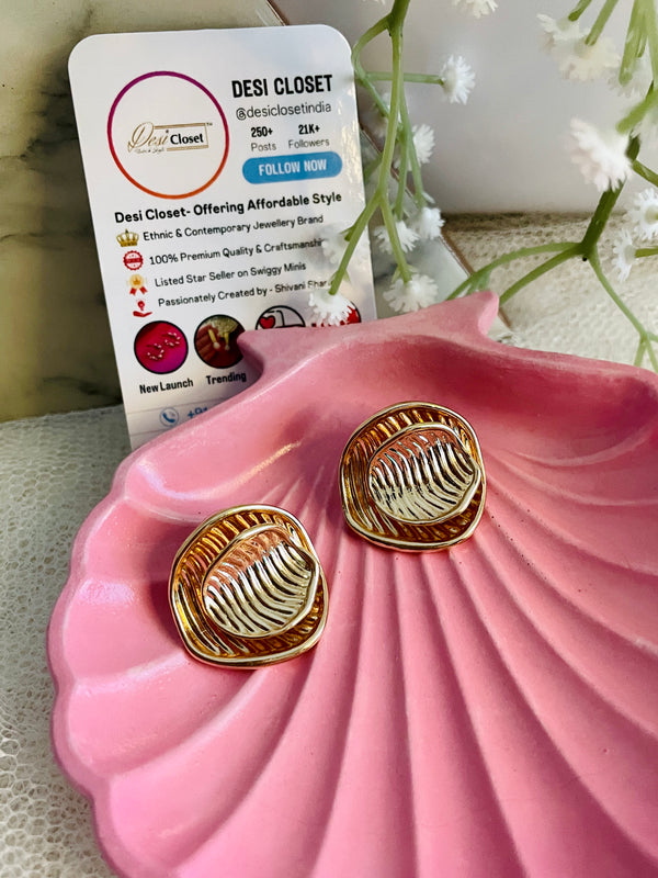 Honey Comb Gold Studs