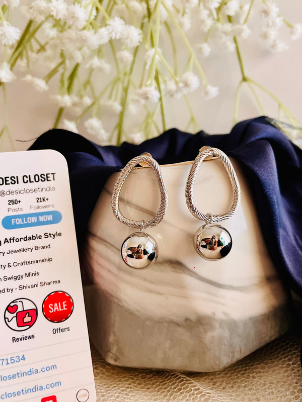 Silver Wired Ball Dangler