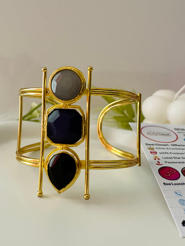 Adjustable 3 Stone Gold Cuff