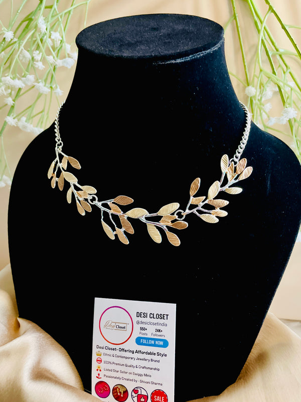 Metallic Grapevine Neckline - Mix Silver and Gold Impression
