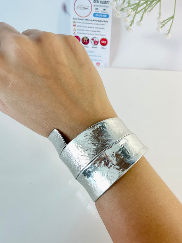Metal Rock Adjustable Cuff - Silver