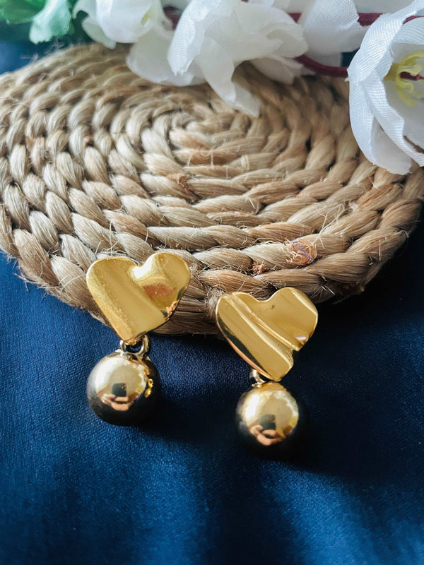 Gold Heart Gold Pearl Earrings - Desi Closet