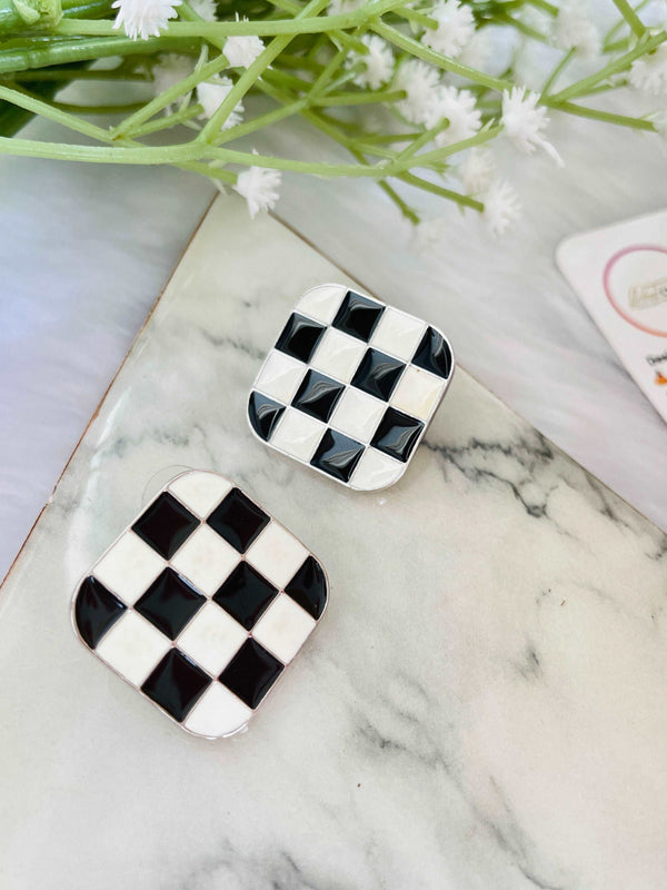 Chess Board Acrylics - Desi Closet