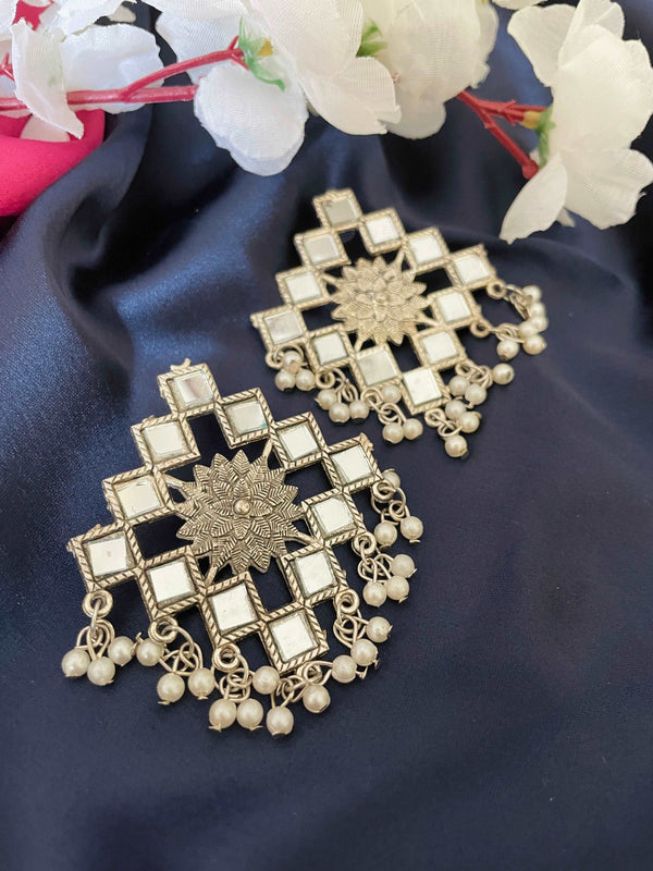 Flashy Mirror Studs - Desi Closet