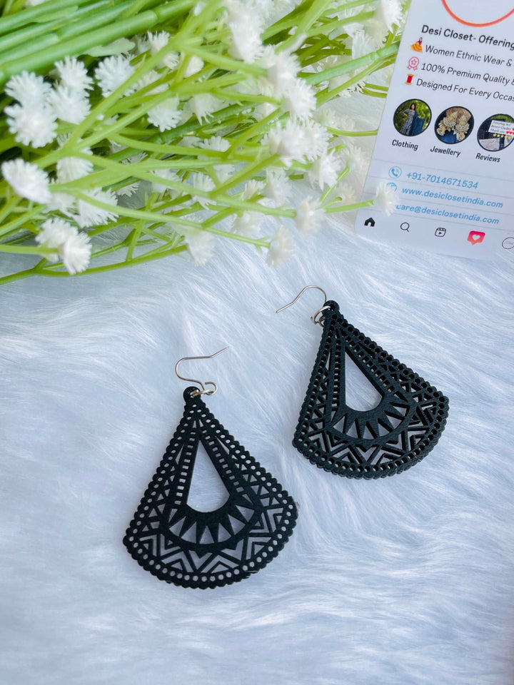 Black Wood Pendulums - Desi Closet