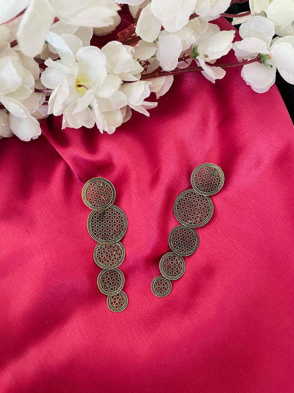 Coin Drop Antiques - Desi Closet