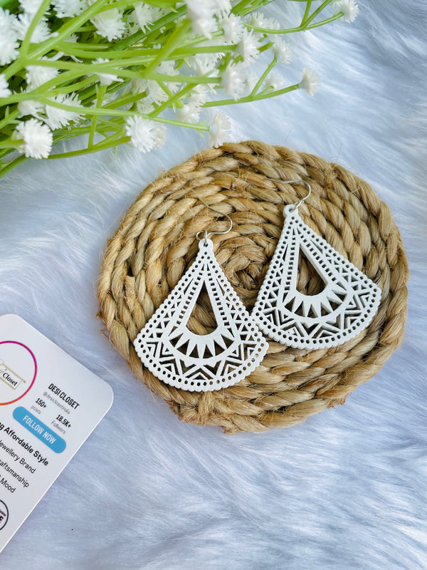 White Wood Pendulums - Desi Closet