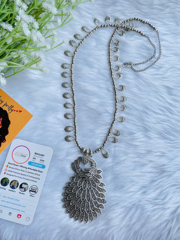 Peacock Neckline - Desi Closet