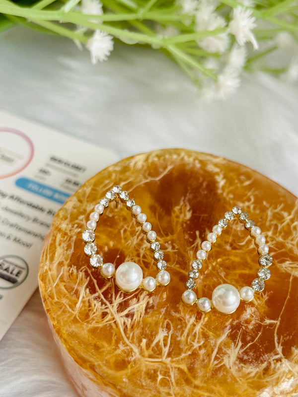 Reverse D-Studs - Desi Closet