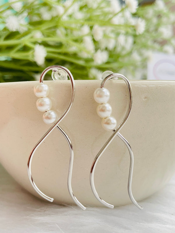 Reverse R Silver Stud - Desi Closet