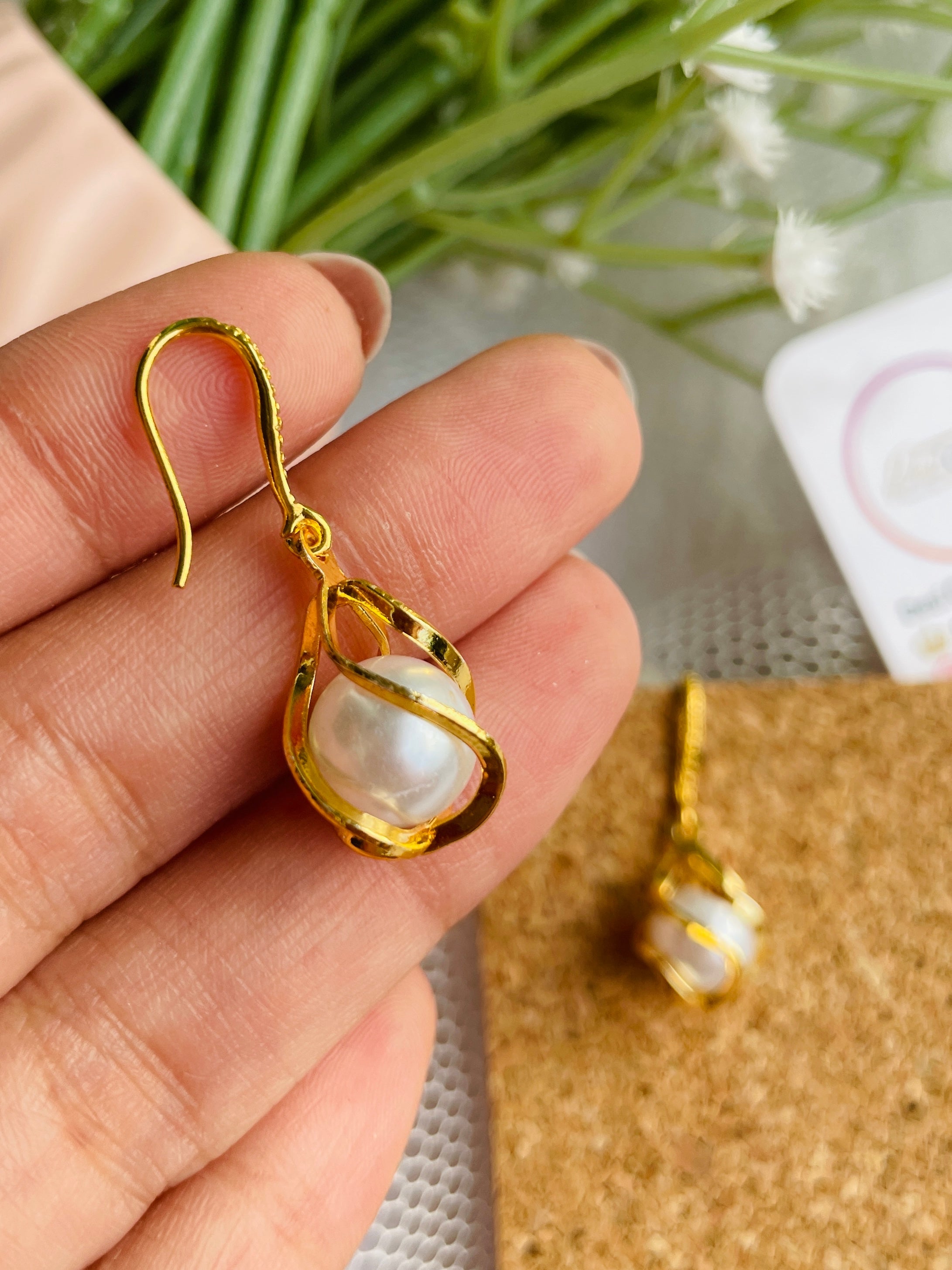 Swirl Pearl in Gold Thread - Desi Closet