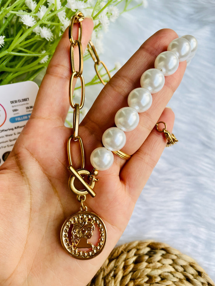 Pearl Chain Neckline - Desi Closet