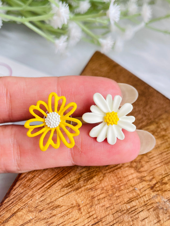 Yellow and White Diasies - Desi Closet